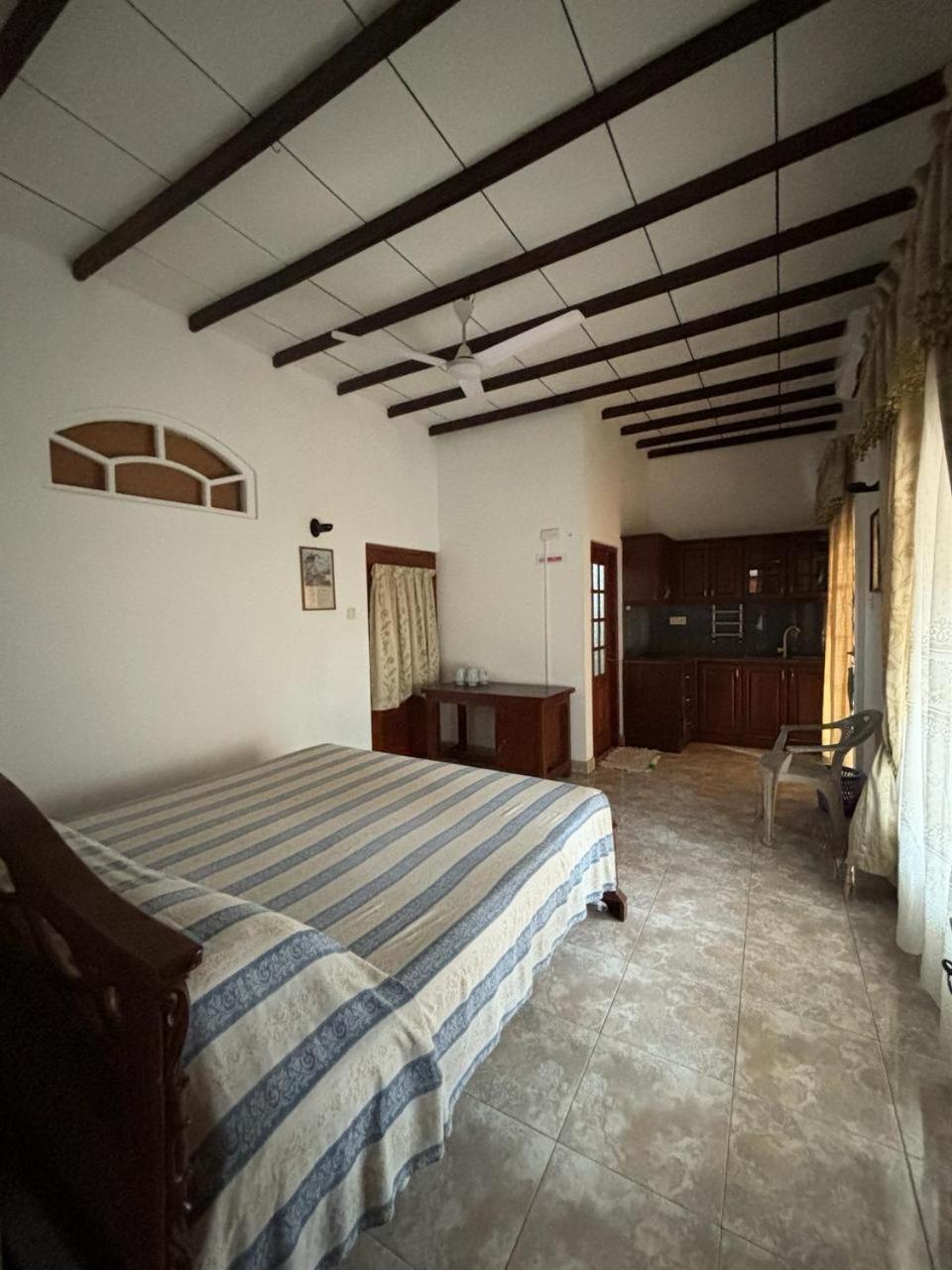 Village Inn Resort Negombo Ruang foto