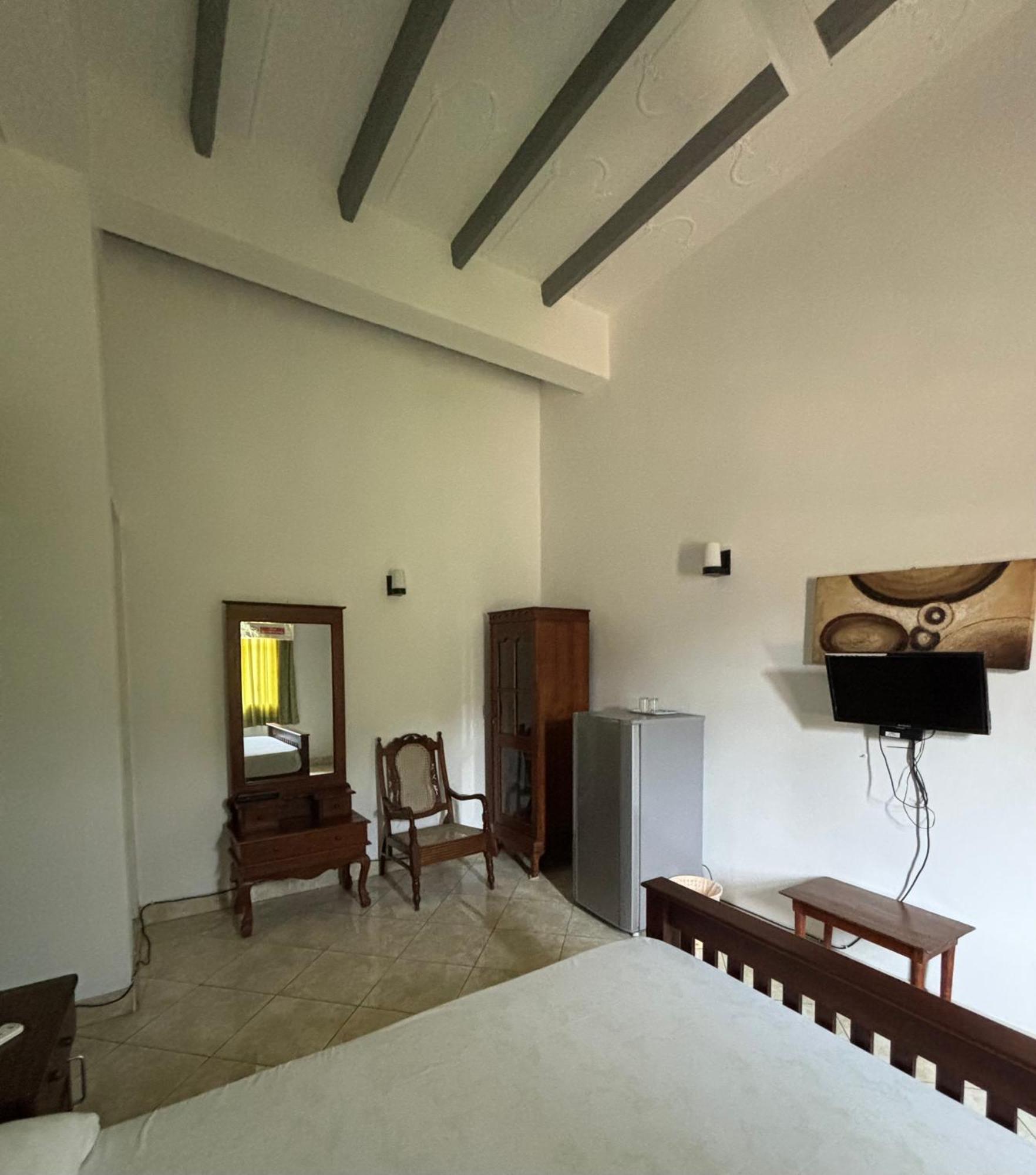 Village Inn Resort Negombo Bagian luar foto
